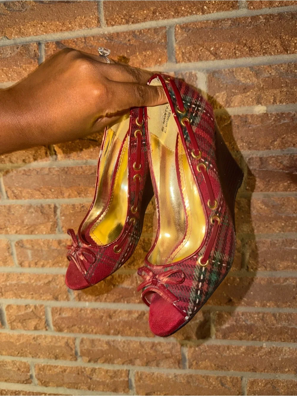 N/A stylish red
